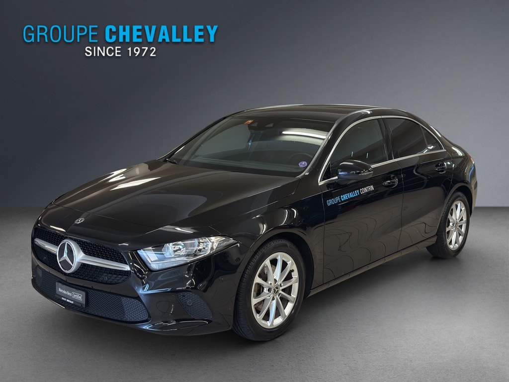 MERCEDES-BENZ A 180 Progressive