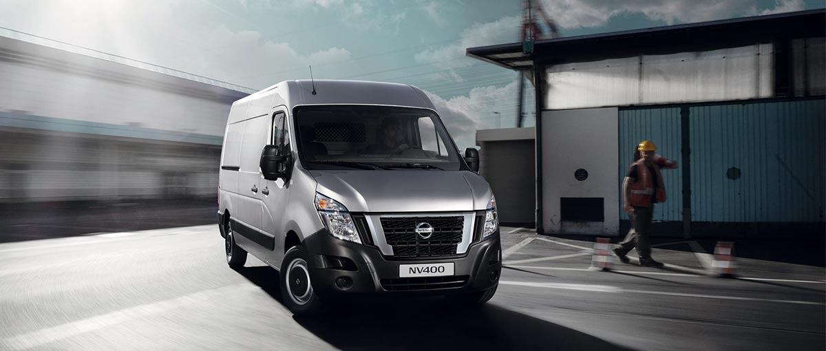 ROBUSTE ET PUISSANT, LE NISSAN NV 400