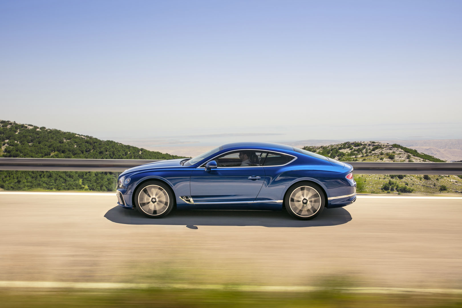 Bentley Continental-GT-W12