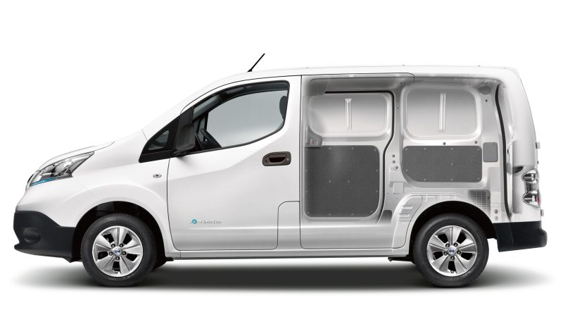 NISSAN e-NV200