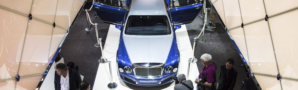 Stand Bentley – Salon de Genève 2016