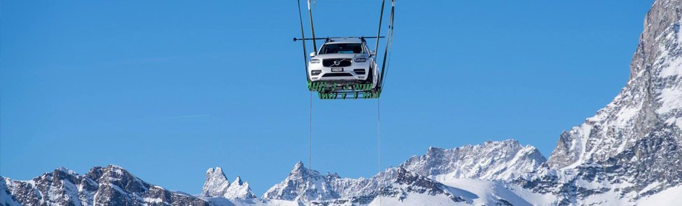 Volvo présente la XC90 dans le plus grand igloo du monde à Zermatt