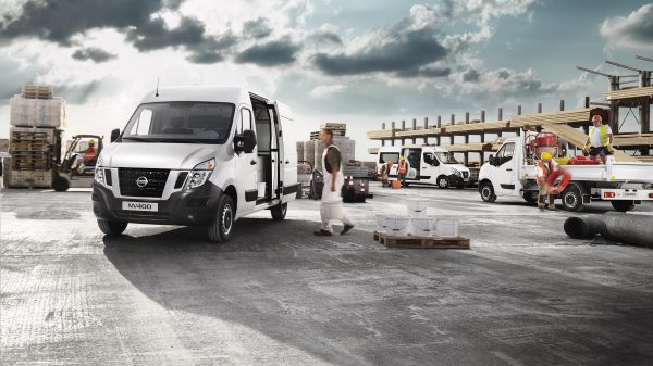 NISSAN NV 400