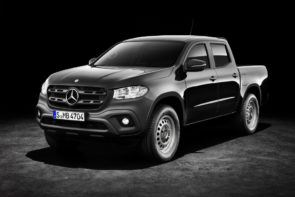 Mercedes-Benz X-Klasse – Exterieur, Kabaraschwarz metallic, Ausstattungslinie PURE 

Mercedes-Benz X-Class – Exterior, kabara black metallic, design and equipment line PURE