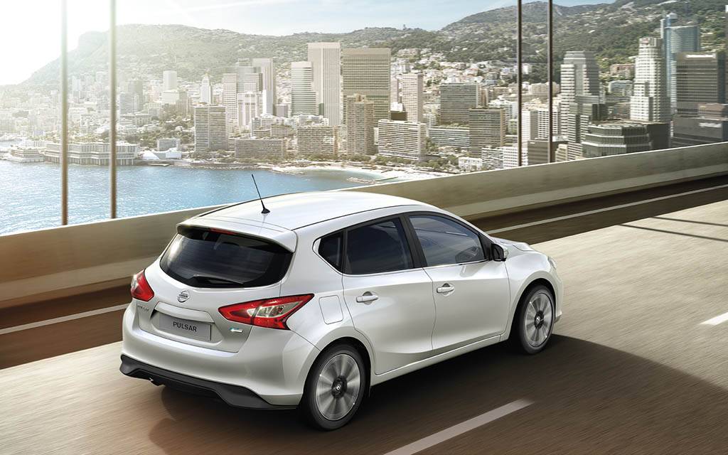 8-nissan_pulsar_chevalley