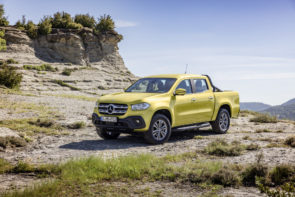 Mercedes-Benz X-Klasse – Exterieur, Limonitgelb metallic, Ausstattungslinie PROGRESSIVE 

Mercedes-Benz X-Class – Exterior, limonite yellow metallic, design and equipment line PROGRESSIVE