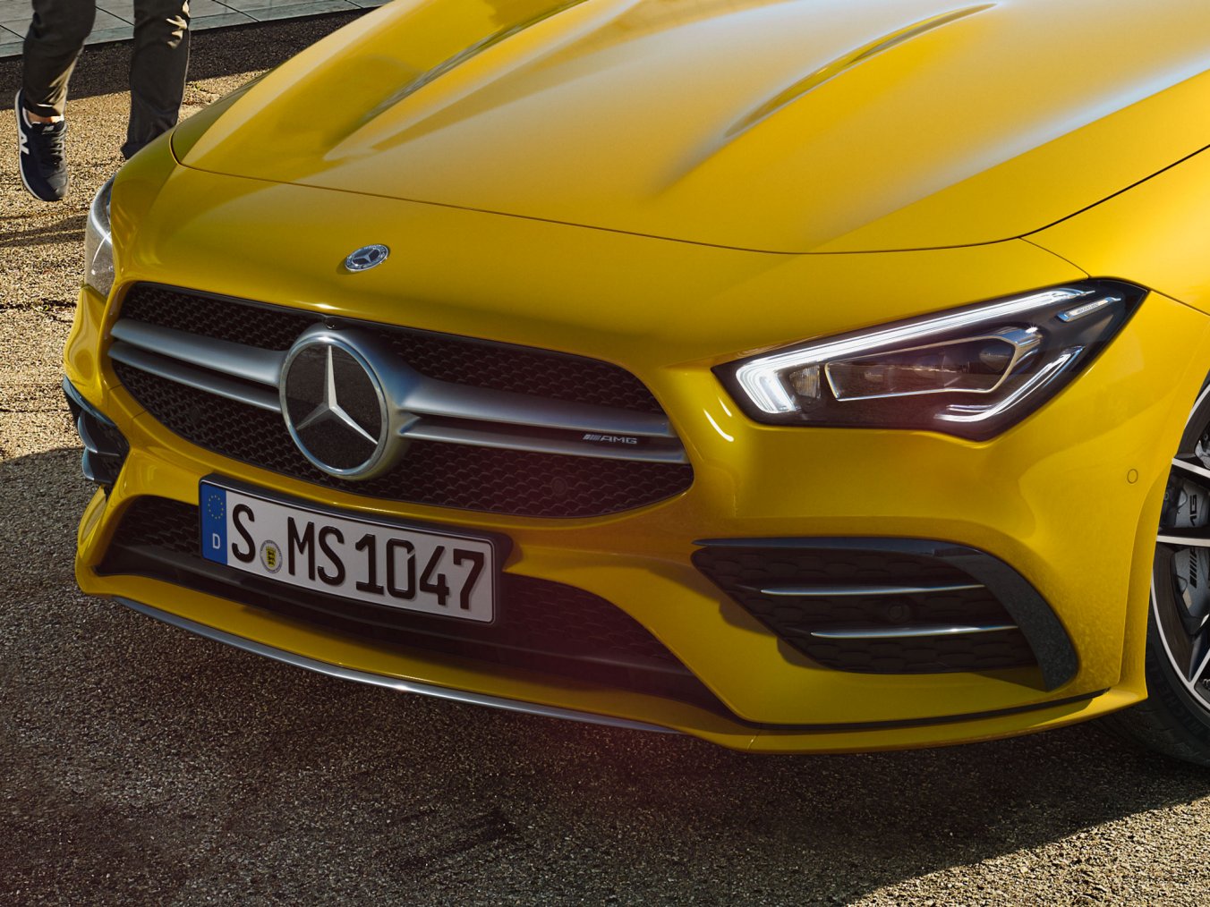 CLA 35 AMG details