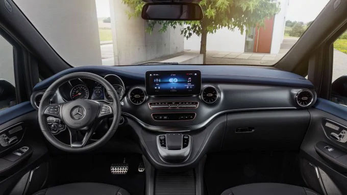 L' EQV. La mobilité électrique par Mercedes-Benz