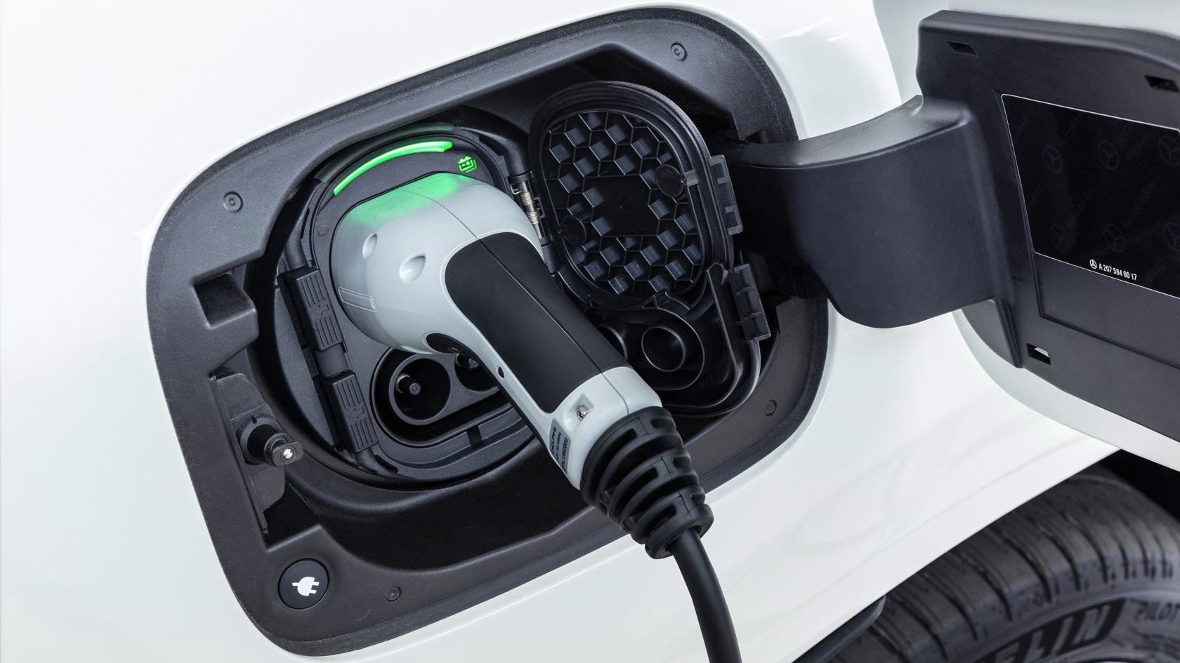 prise-de-recharge-mercedes-
