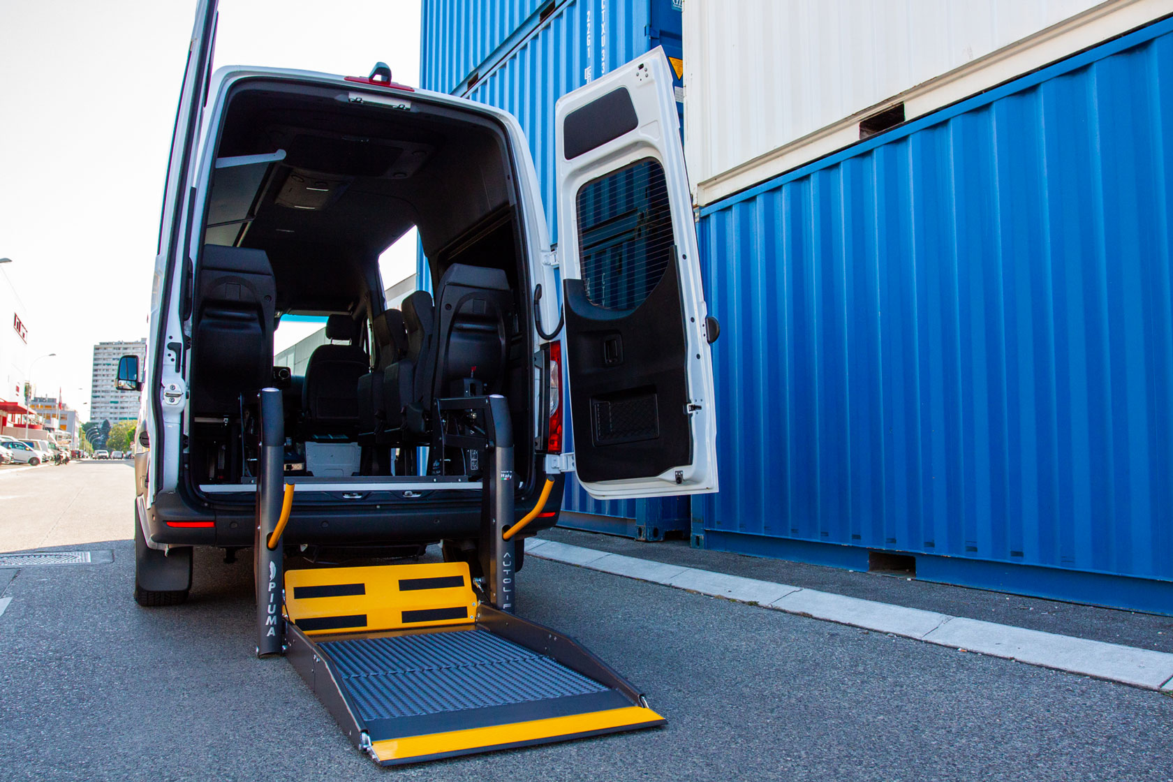 Ascenseur Sprinter mobilité réduite