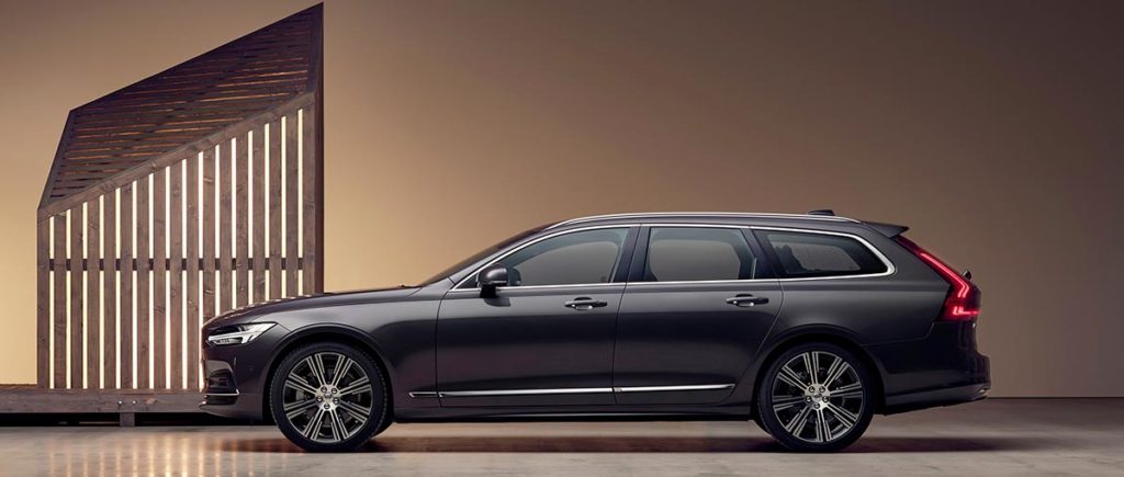 Volvo V90 recharge hybrid break