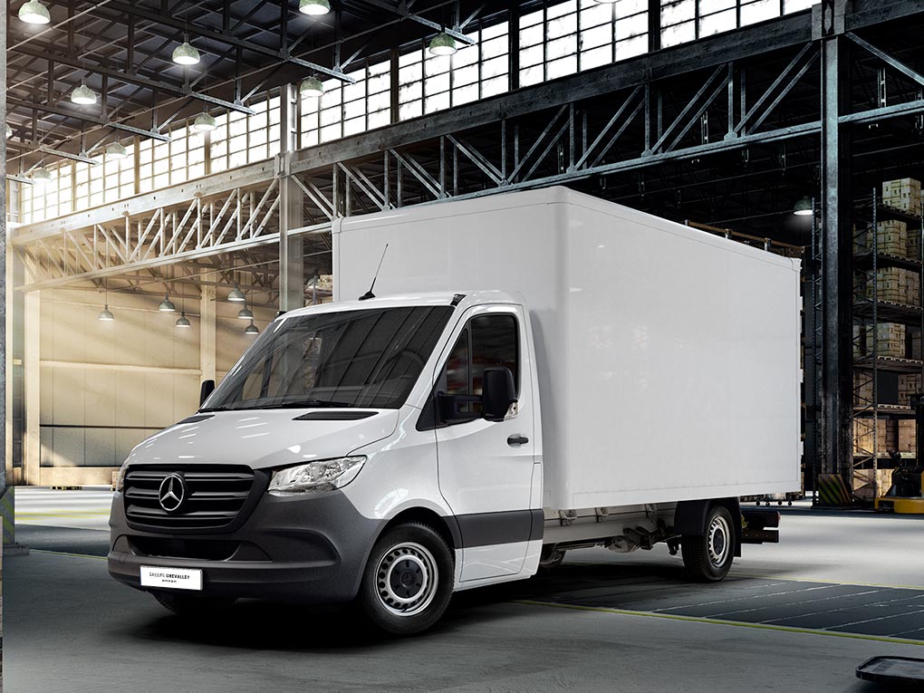 Offre Mercedes Sprinter cellule déménageuse de stock