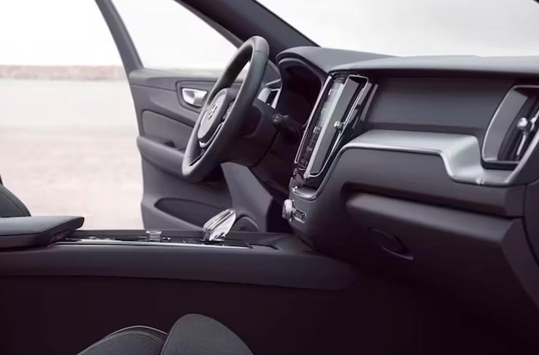 Volvo XC60 Recharge XCENTRIC Black Edition Concessionnaire Volvo Nyon