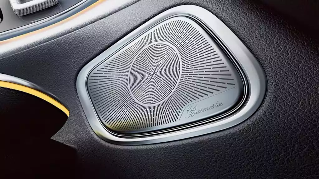 Mercedes-Benz GLC Coupé 2023 système son Burmester