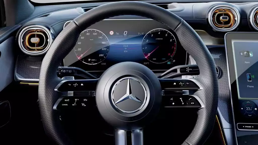 Mercedes-Benz GLC Coupé 2023 volant multifonctions