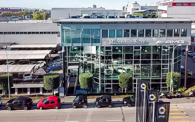 Garage Mercedes-Benz, AMG Performance Center, Van ProCenter et smart à Carouge Genève